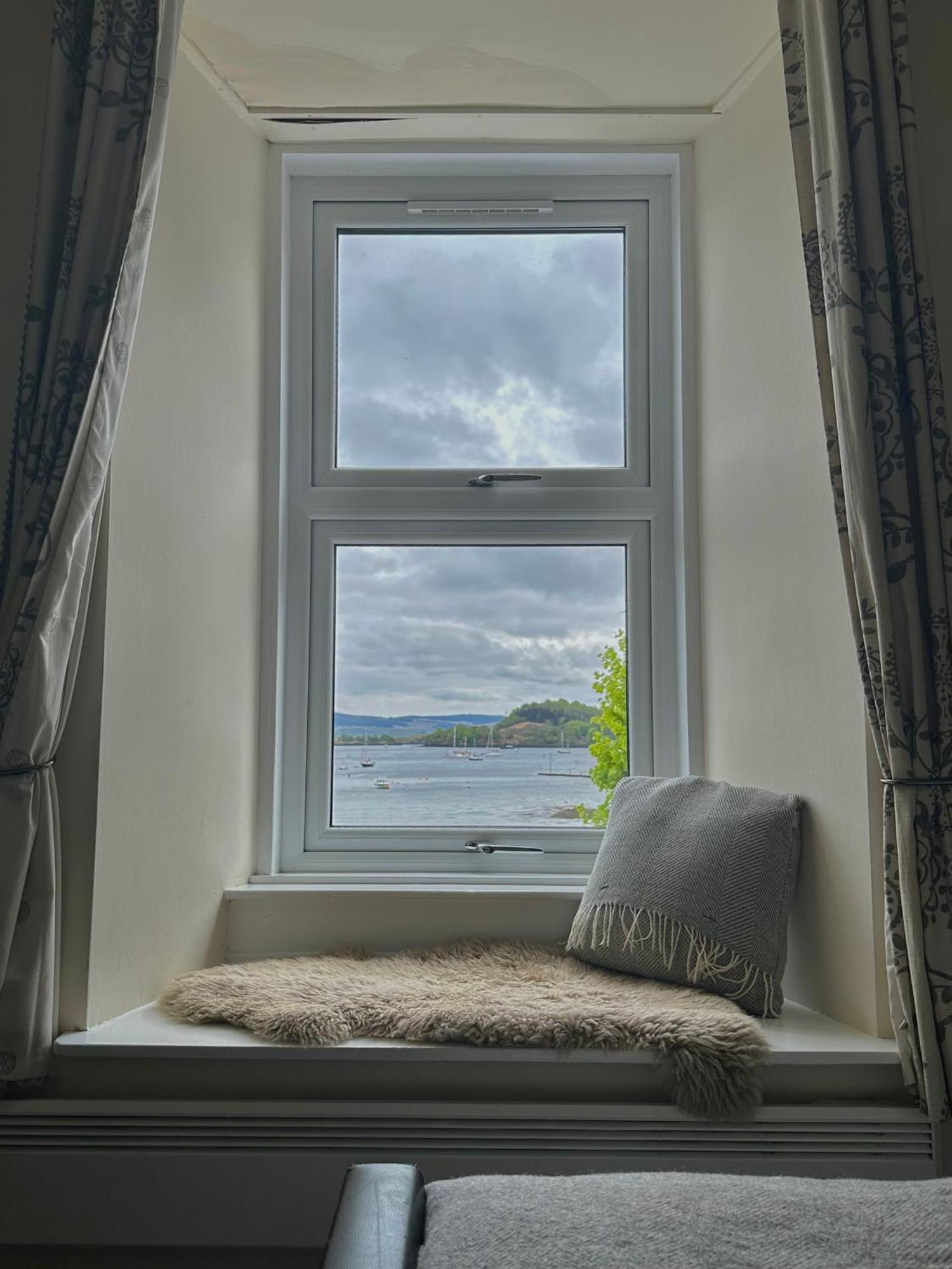 The Tobermory Hotel ภายนอก รูปภาพ
