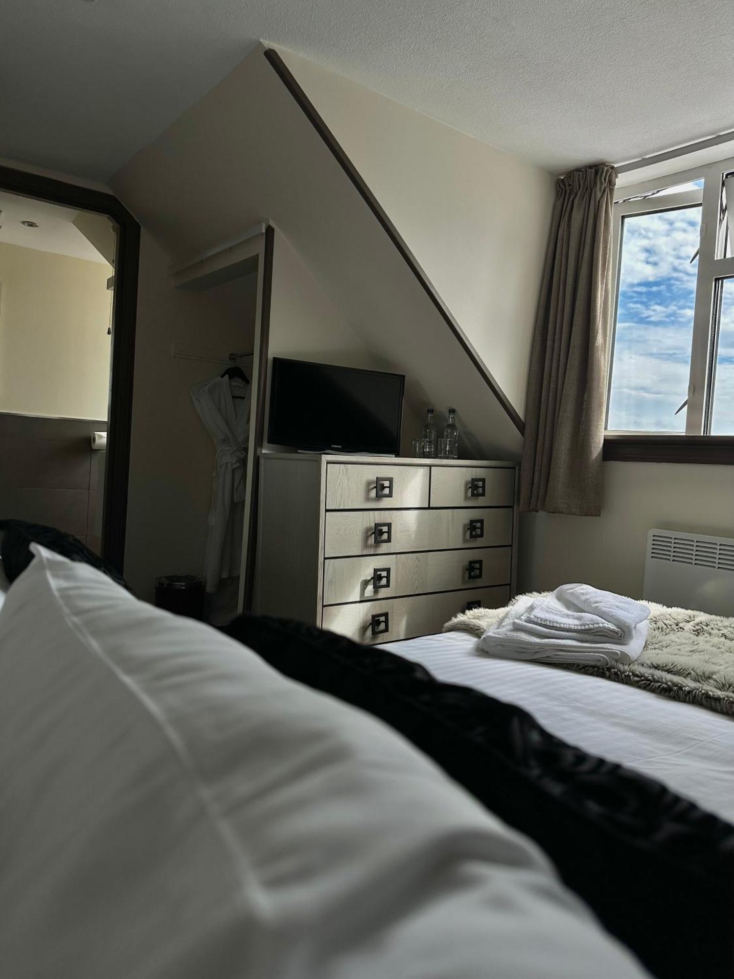The Tobermory Hotel ภายนอก รูปภาพ