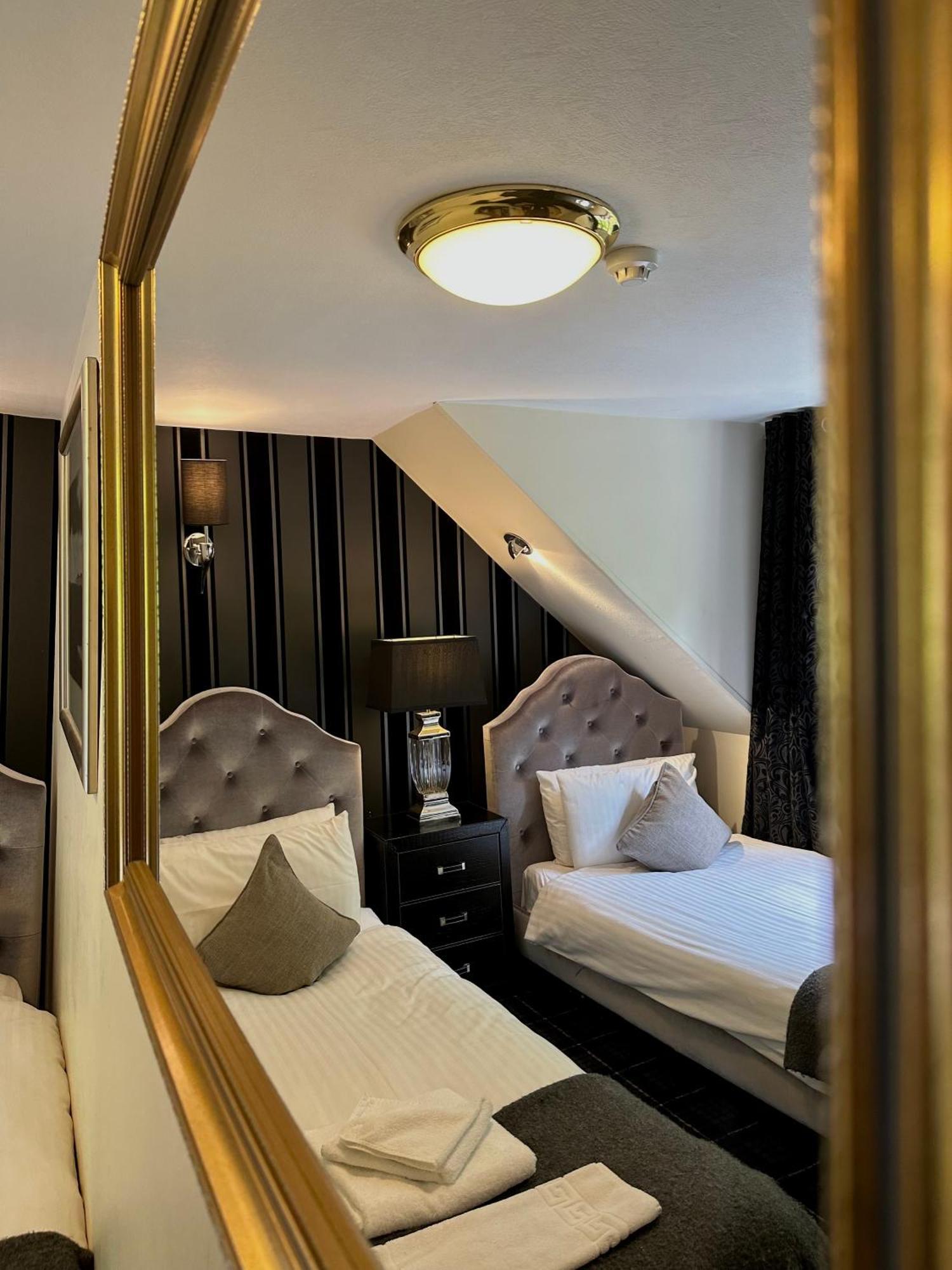 The Tobermory Hotel ภายนอก รูปภาพ
