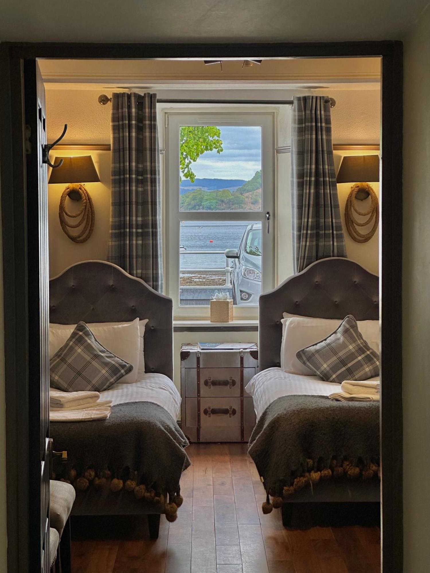 The Tobermory Hotel ภายนอก รูปภาพ